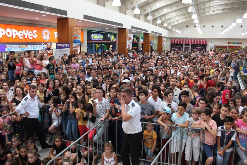 Aleyna Tilki izdihamı: Gerginlik yaşandı! - Resim: 4