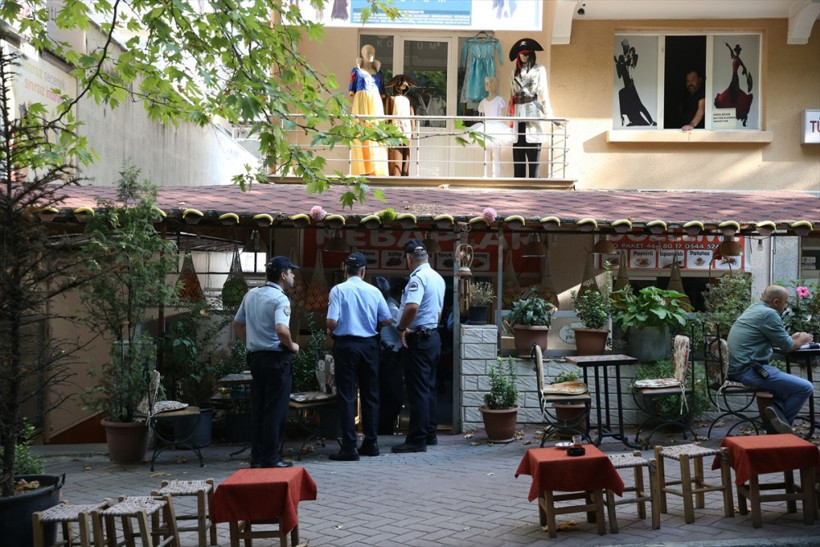 Kulağını kopartan komşunu öldürdü! - Resim: 2