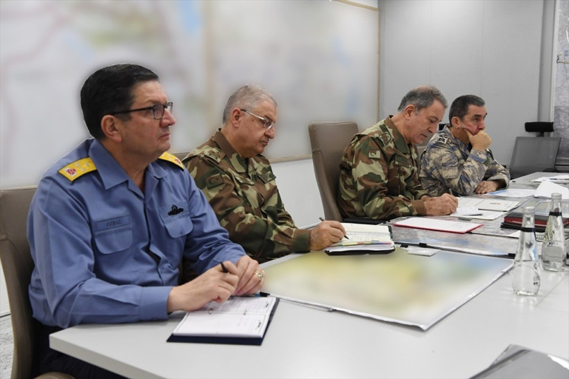 Karargah'taki o fotoğrafta dikkat çeken ayrıntı! İlk kez kullandılar... - Resim: 4