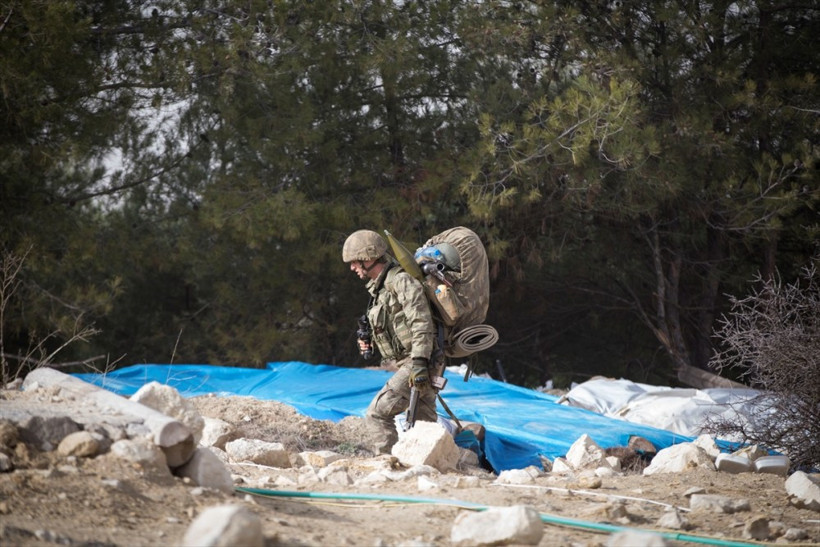 Mehmetçik Azez'den böyle girdi işte ilk görüntüler - Resim: 1