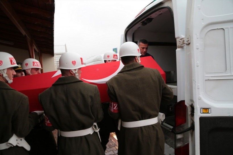 Afrin şehidi astsubay dualarla uğurlandı - Resim: 3