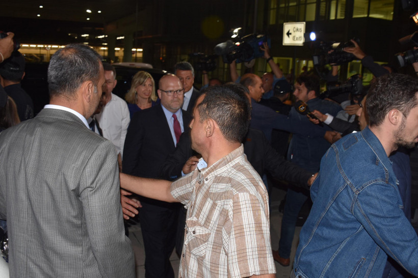 Papaz Rahip Brunson Türkiye'den ayrıldı! - Resim: 1