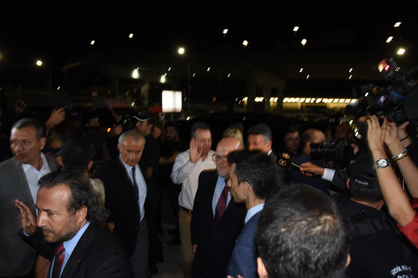 Papaz Rahip Brunson Türkiye'den ayrıldı! - Resim: 3