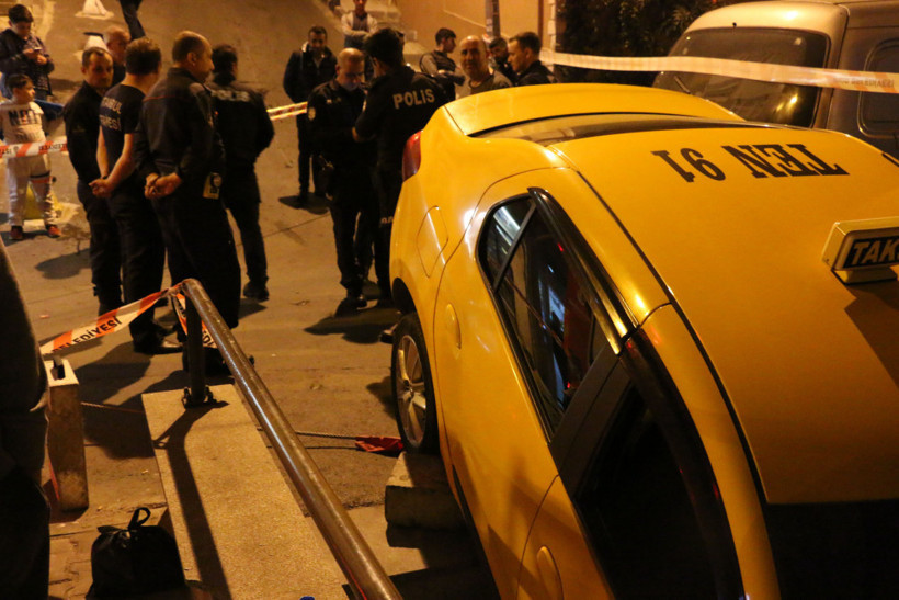 Merdivenleri yol zannedip girdi canını zor kurtardı - Resim: 1