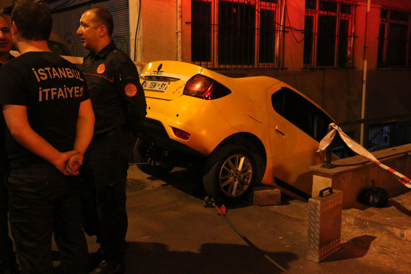 Merdivenleri yol zannedip girdi canını zor kurtardı - Resim: 2