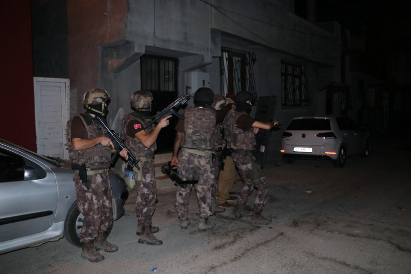 Sosyal medya propaganda yapan PKK’lılara şafak vakti baskın - Resim: 2