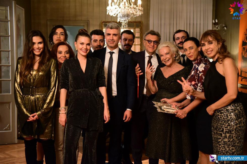 İstanbullu Gelin'de beyin yakan sahne! İzleyicinin tepesi fena attı - Resim: 1