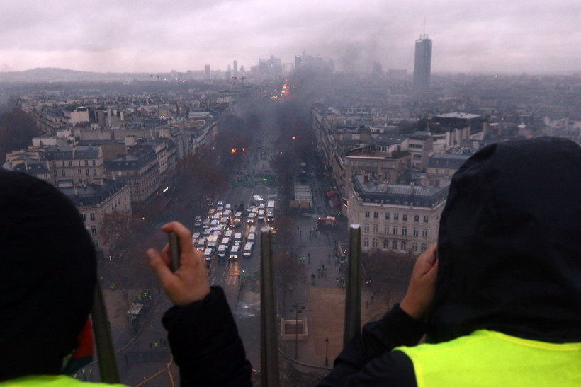 Fransa'da akaryakıt zammı protestolarının bilançosu - Resim: 2
