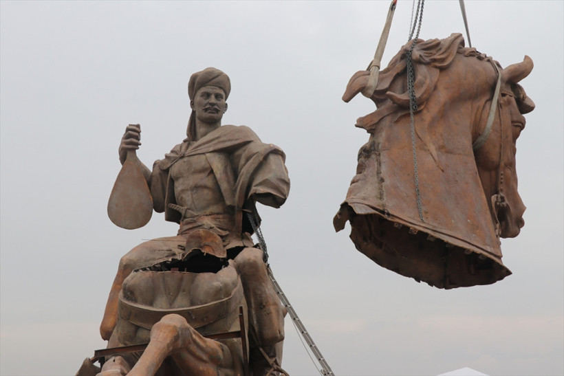 Türkiye'nin en büyük heykelinin montajına başladı - Resim: 4