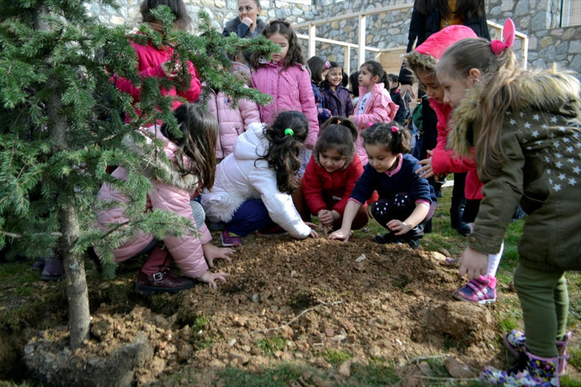  Minik ellerden Afrin şehidi için fidan - Resim: 3