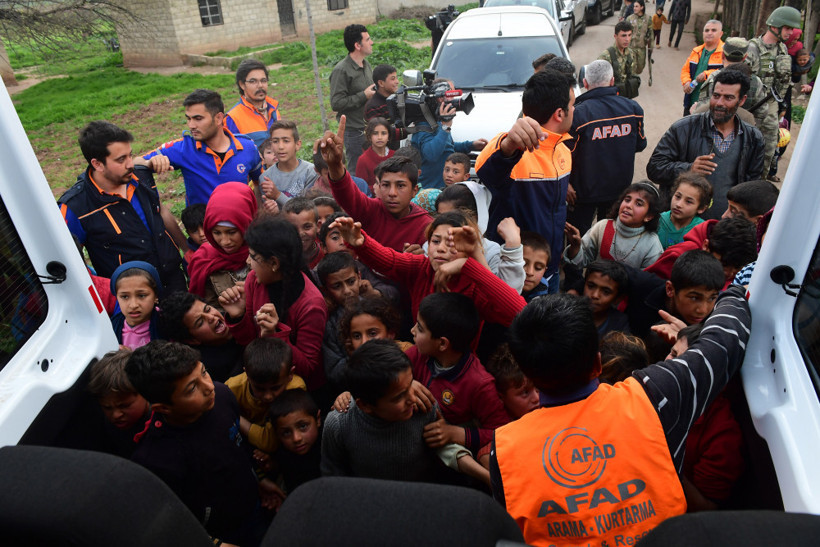 Mahmudiye'deki sivillere yardım eli - Resim: 3