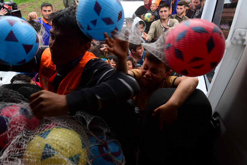 Mahmudiye'deki sivillere yardım eli - Resim: 4