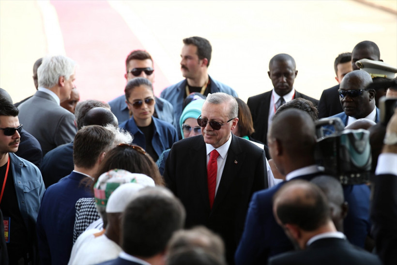 Cumhurbaşkanı Erdoğan'a Mali'de renkli karşılama! - Resim: 2