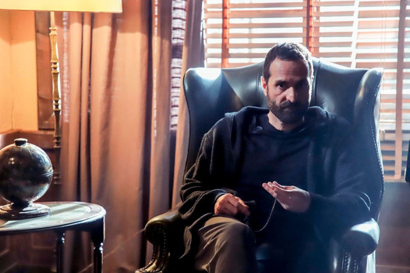 Söz'ün şekil değiştiren kötü adamı Derman'a özel makyaj ekibi - Resim: 4