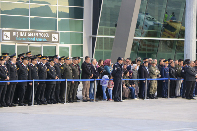 Şehit Onbaşı Dut'un cenazesi Konya'ya getirildi - Resim: 2