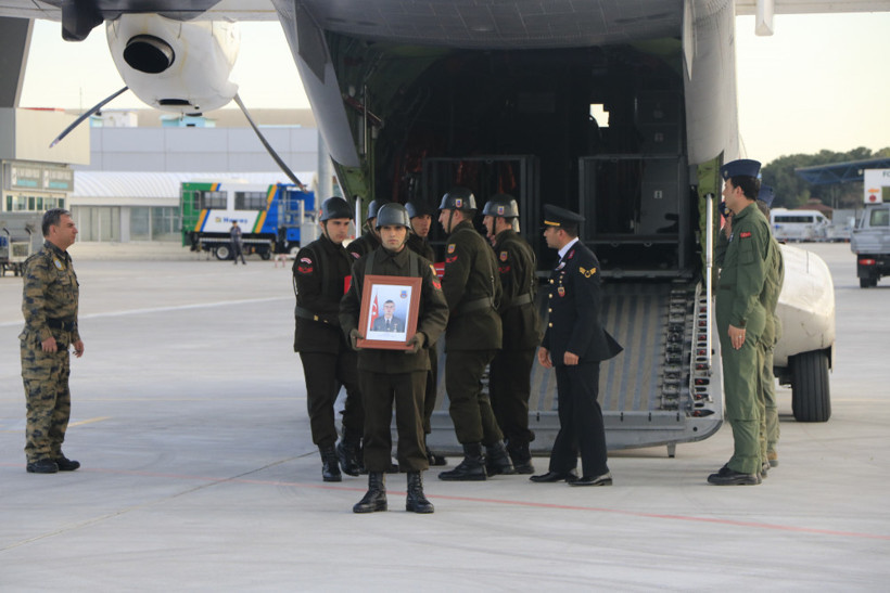 Şehit Onbaşı Dut'un cenazesi Konya'ya getirildi - Resim: 3