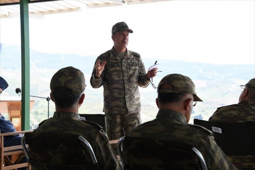 Yunanistan geriliminin ardından Akar'dan sürpriz ziyaret! - Resim: 2