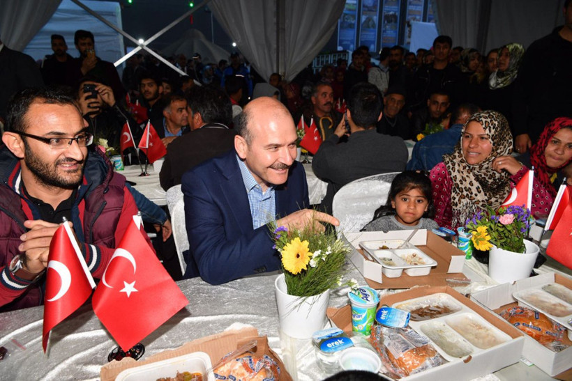 Bakan Soylu ilk iftar için Van'a gitti - Resim: 3