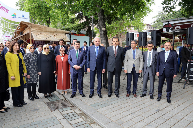 Başkan Uysal 'Doğudan İstanbul'a Kadın Eli Sergisi'nin açılışını yaptı - Resim: 2