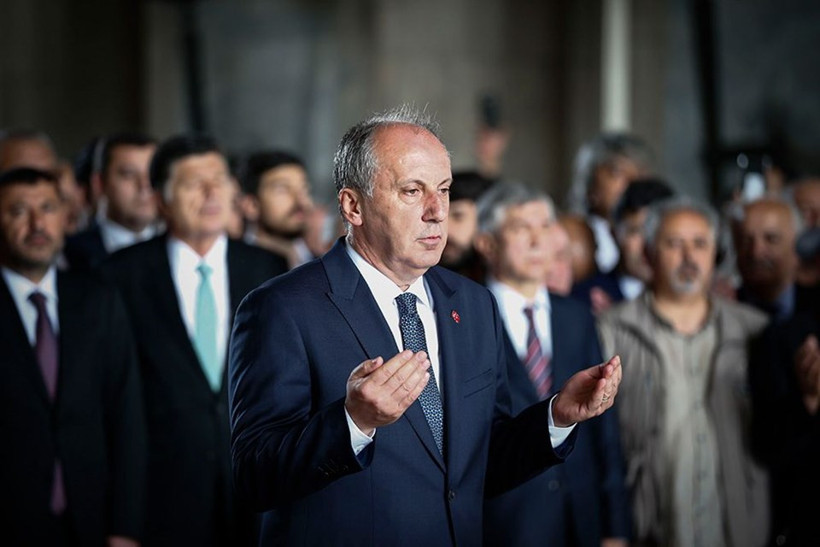 Muharrem İnce Anıtkabir'de dua etti! Turlara başladı... - Resim: 3