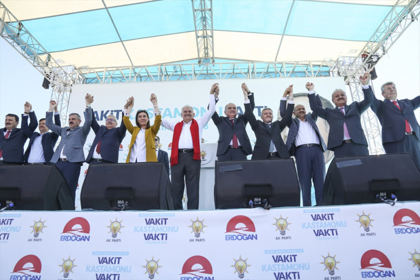 Başbakan'ın Kastamonu mitinginde sürpriz isim!  - Resim: 4