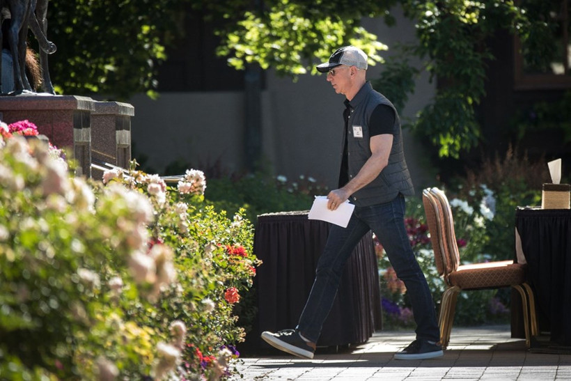 Dünyanın en zengini ama evde bulaşıkları o yıkıyor - Resim: 4