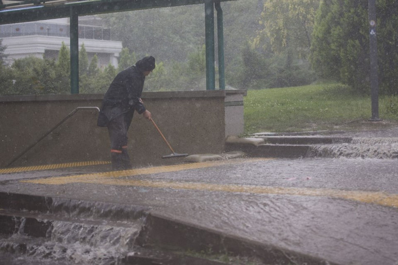 Ankara'nın caddeleri göle döndü - Resim: 4
