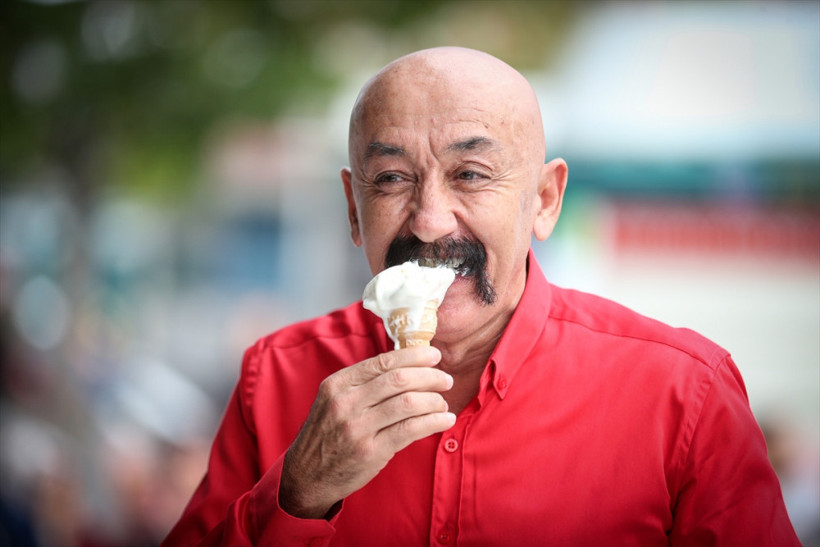 Bir ton dondurmayı ücretsiz dağıttılar - Resim: 1