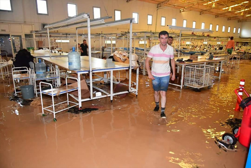 Ordu'da sel afete dönüştü 8 köprü yıkıldı - Resim: 4