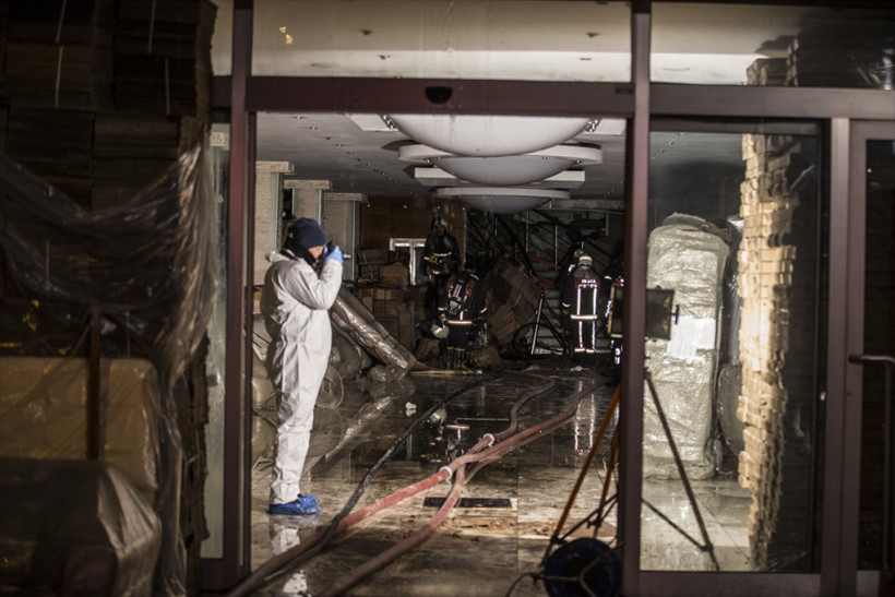 Ankara Mobilyacılar Sitesinde yangın: 5 işçi hayatını kaybetti - Resim: 4