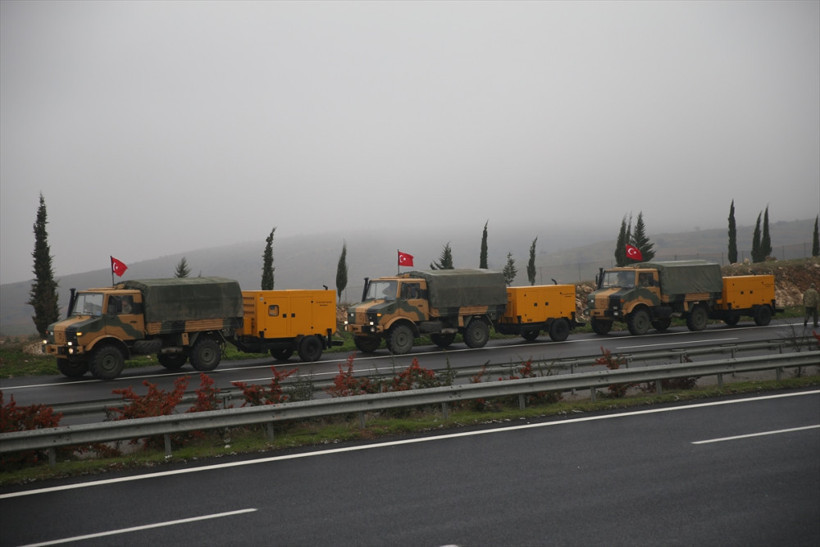 Türk bayraklı mühimmat konvoyu! Suriye sınırına giderken görüntülendi - Resim: 2