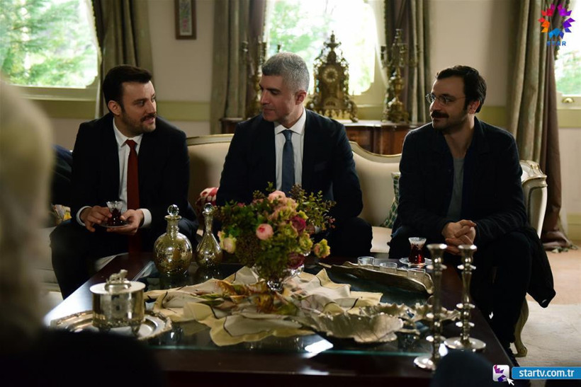 İstanbullu Gelin'de beyin yakan sahne izleyicinin aklını fena ti'ye aldılar - Resim: 1