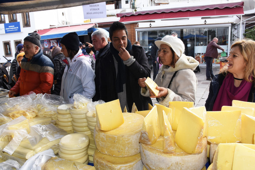 4. Bodrum Hamsi Festivali'nde 3 ton hamsi tüketildi - Resim: 3