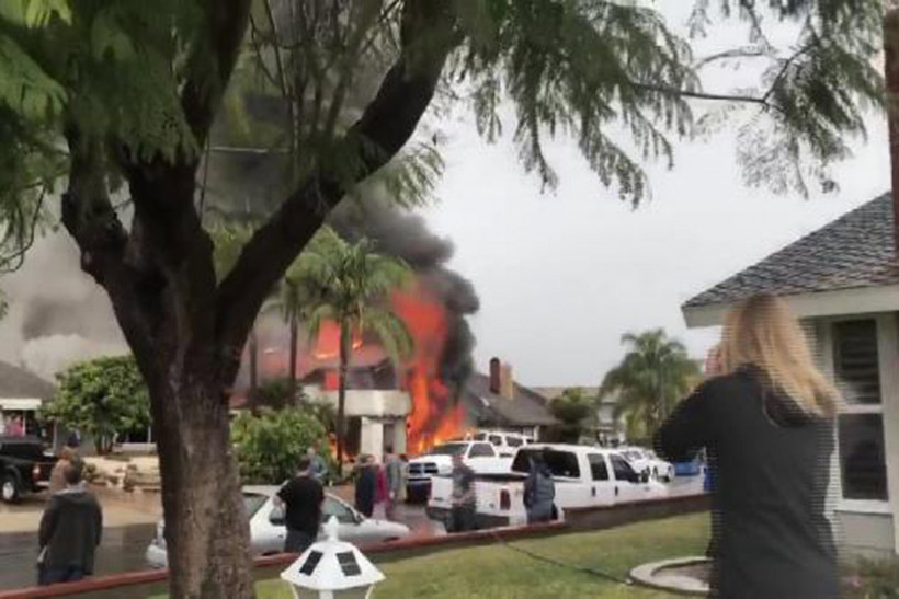 Uçak evlerin üzerine düştü 4 kişi hayatını kaybetti - Resim: 2