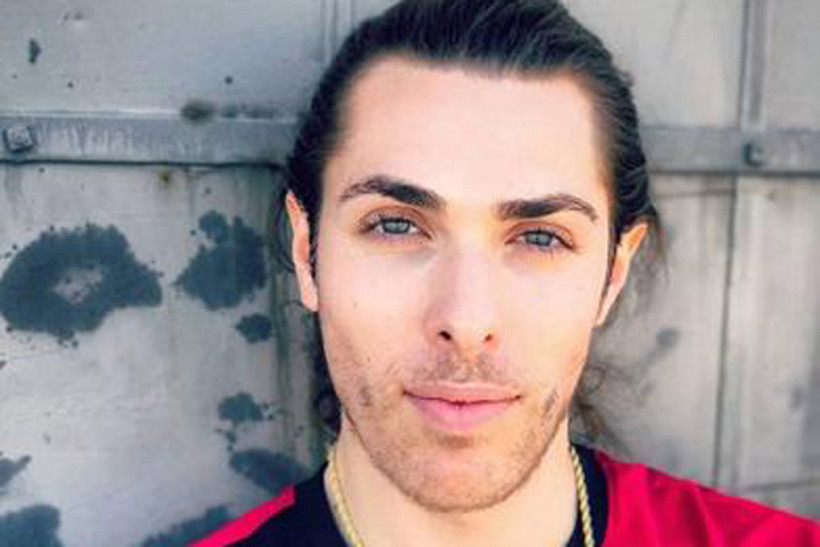 Kadın olmayı pahalı buldu eski cinsiyeti olan erkekliğe dönüyor - Resim: 4