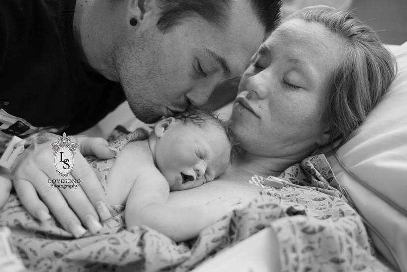 Bebeklerinin kalbi durunca... - Resim: 3