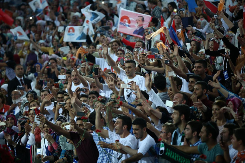 Başbakan Erdoğan'ın son olağanüstü kongresi - Resim: 1