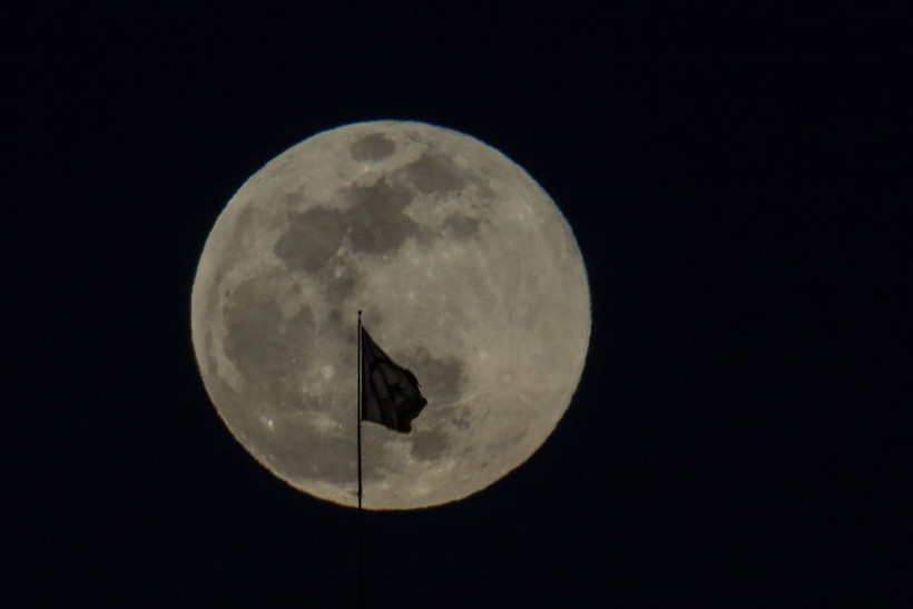 Süper Ay mest etti dolunayın burçlara etkileri şahane Hande Kazanova anlattı - Resim: 1