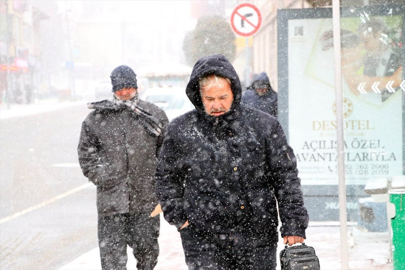 İstanbul'da kar yağışı devam edecek mi  İstanbul Valisi Ali Yerlikaya açıkladı - Resim: 2