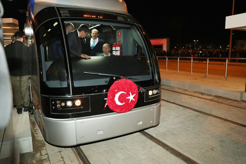 Erdoğan Antalya'da tramvay hattını açtı - Resim: 4
