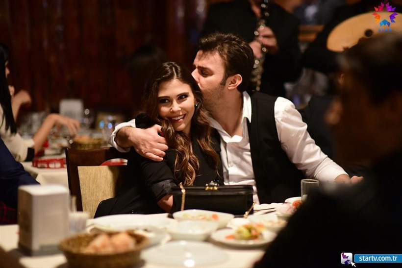 İstanbullu Gelin 77. son bölümüyle izleyenlere heyecan dolu anlar yaşattı - Resim: 4