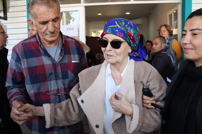 Fatma Girik oyunu verdi 'Her şey güzel olacak' dedi - Resim: 4