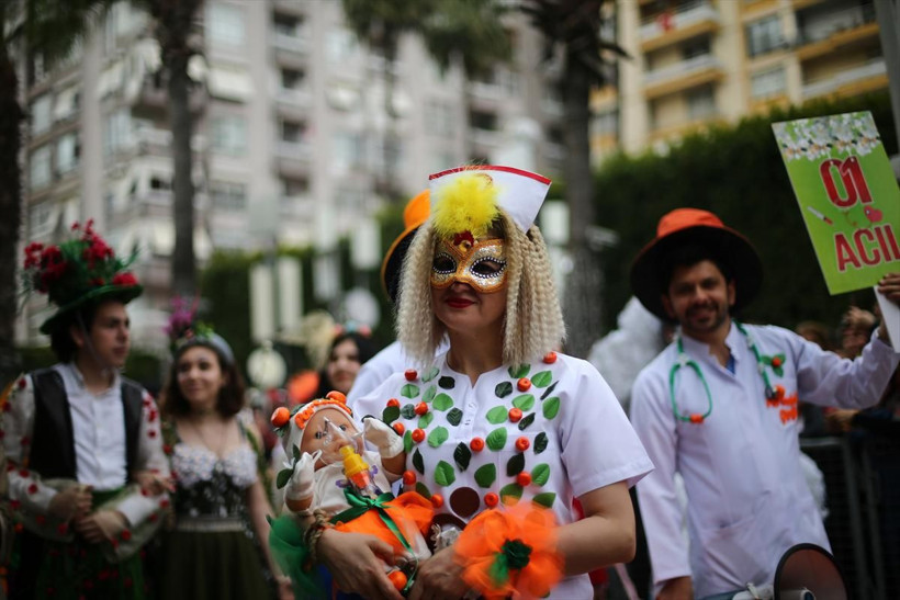 Adana Portakal Çiçeği Karnavalı rengarenk görüntüleriyle büyüledi - Resim: 3