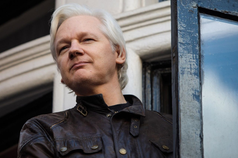 Julian Assange kimdir? 'Cesur bir aktivist' de deniyor 'ilgi bağımlısı' da - Resim: 4