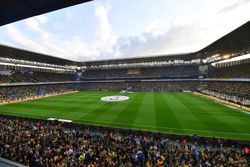 Ekrem İmamoğlu Fenerbahçe Galatasaray derbisinde - Resim: 1