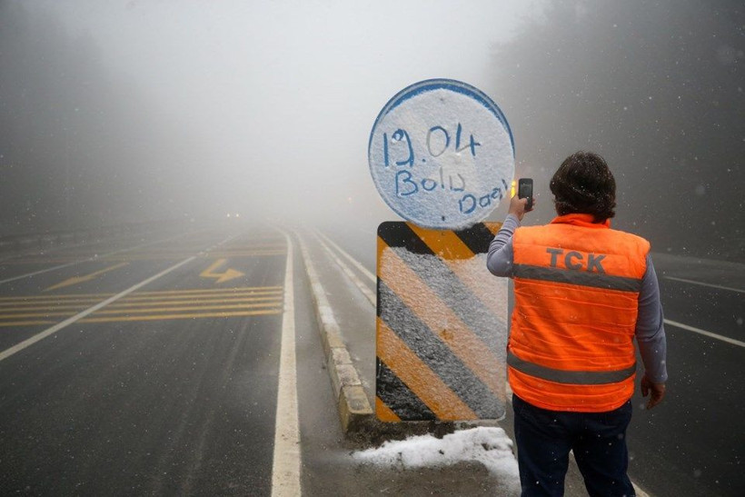 Nisan ayında Bolu Dağı'nda kar sürprizi - Resim: 1
