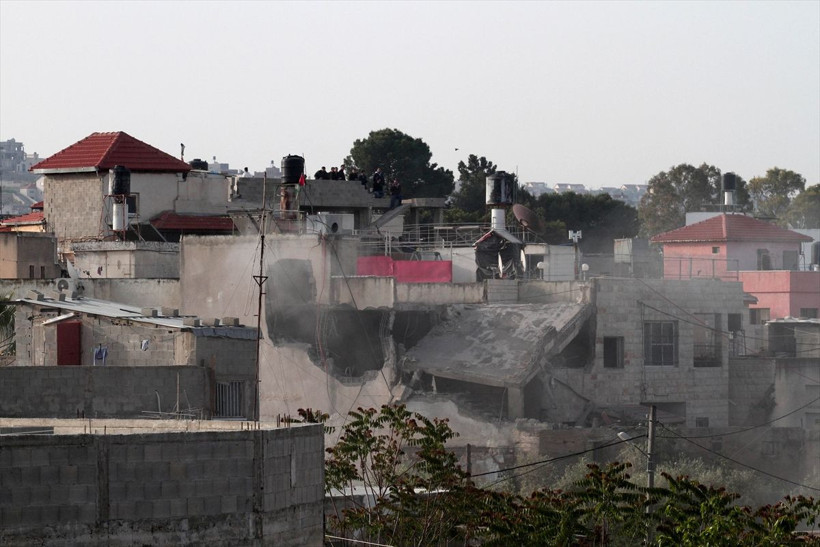 İsrail ordusu öldürdüğü Filistinlinin evini yıktı - Resim: 3