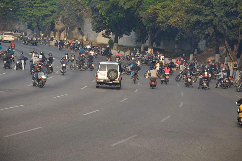 Venezuela'daki darbe girişiminden kan donduran fotoğraflar - Resim: 1
