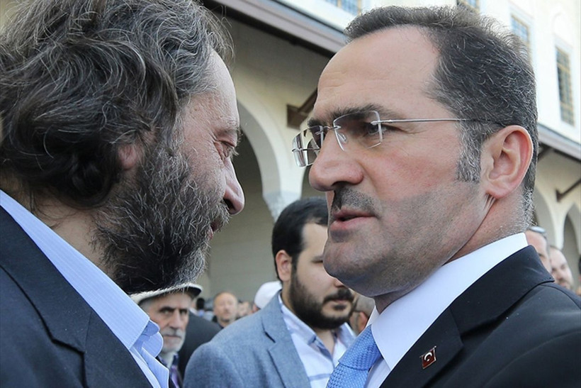 Kadir Mısıroğlu cenaze töreninde dikkat çeken detay tabutuna sarıldı - Resim: 2