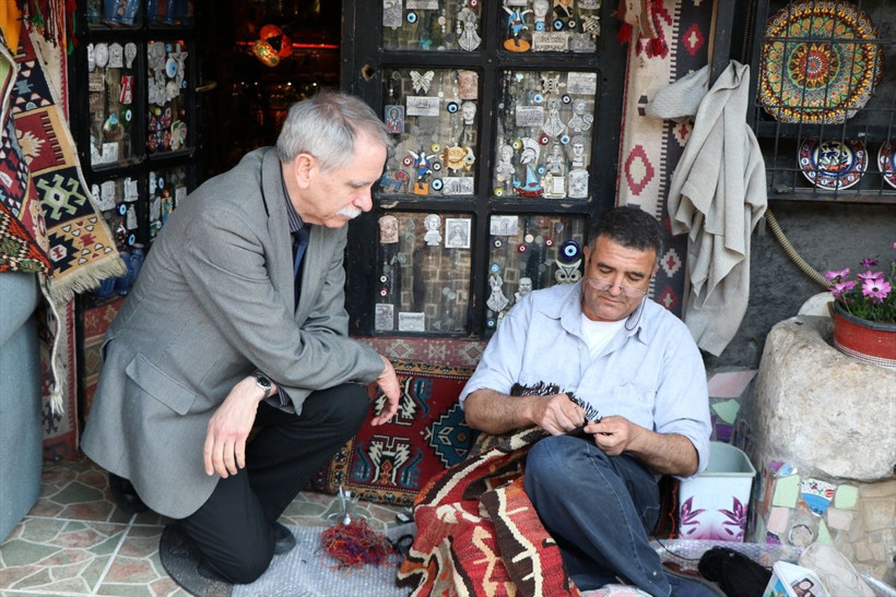 Afyonluların misafirperverliği ABD'li öğretmeni Türkiye'ye bağladı - Resim: 1